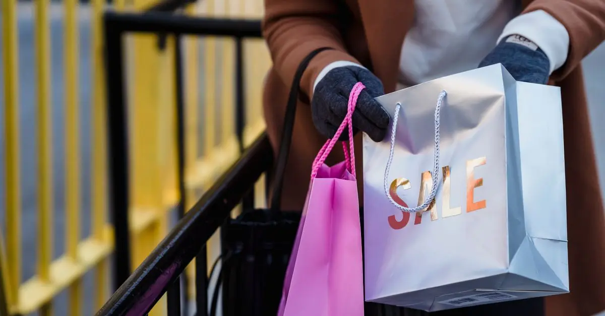 Cómo Elegir las Mejores Rebajas de Moda: Guía Completa